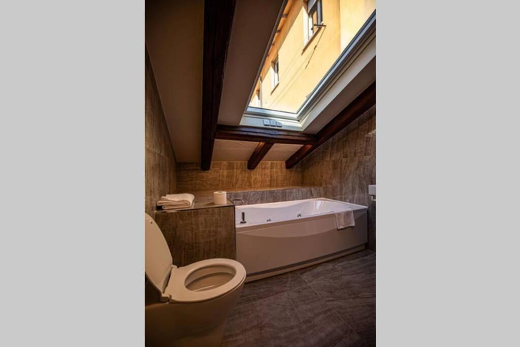 Appartamento Palazzo Bocchi Bolonia Exterior foto